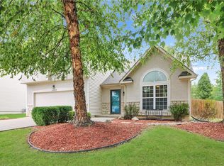 11512 E 207th St, Peculiar, MO 64078