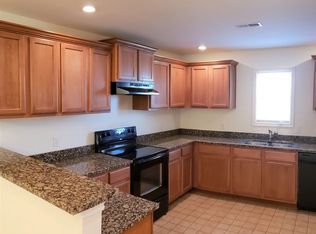 10 Fuller Cir, Junction City, KS 66441