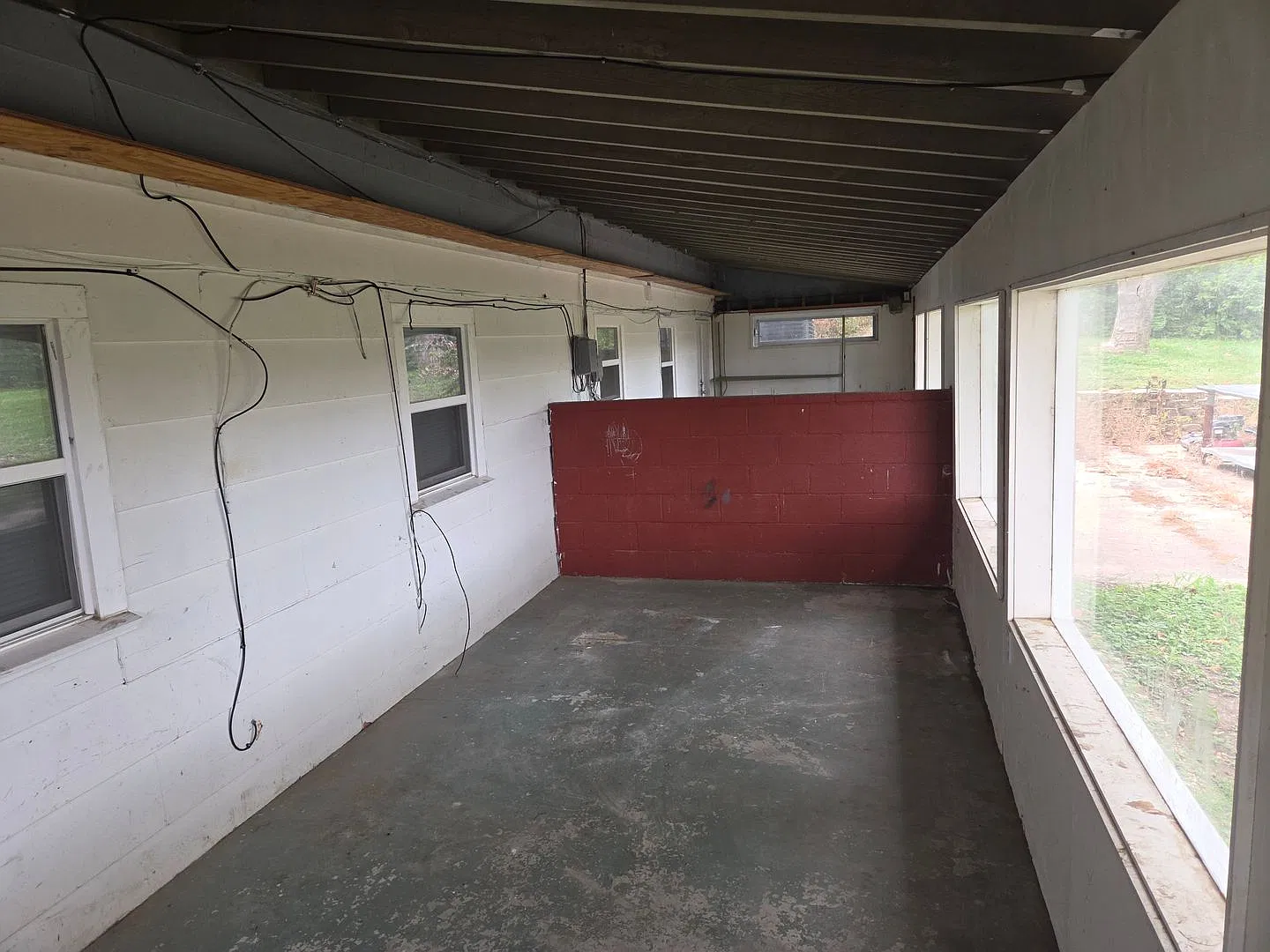 2419 Quail Dr. — Photo 2