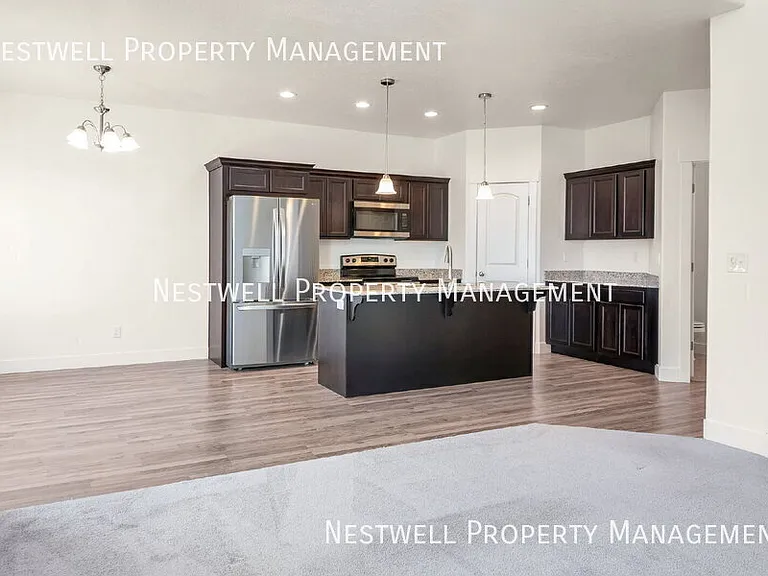 989 W Coral Charm Way — Photo 4
