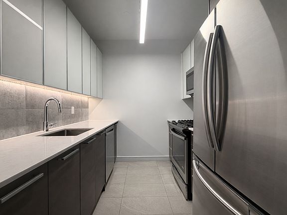 4th image of 152-09 88th Ave #101