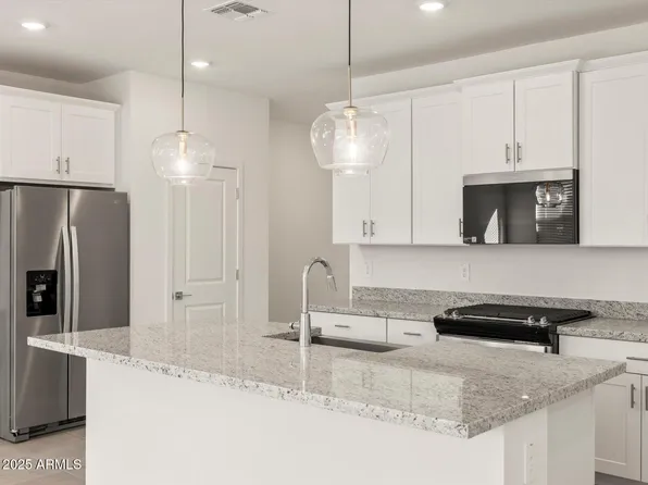 17566 W WOODLANDS Avenue, Goodyear, AZ 85338