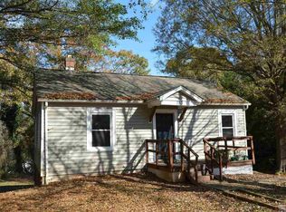 353 17th Ave NE, Hickory, NC 28601