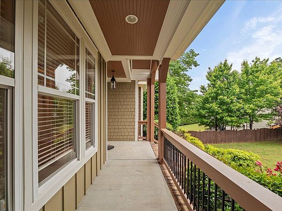 4th image of 7400 Denlee Rd