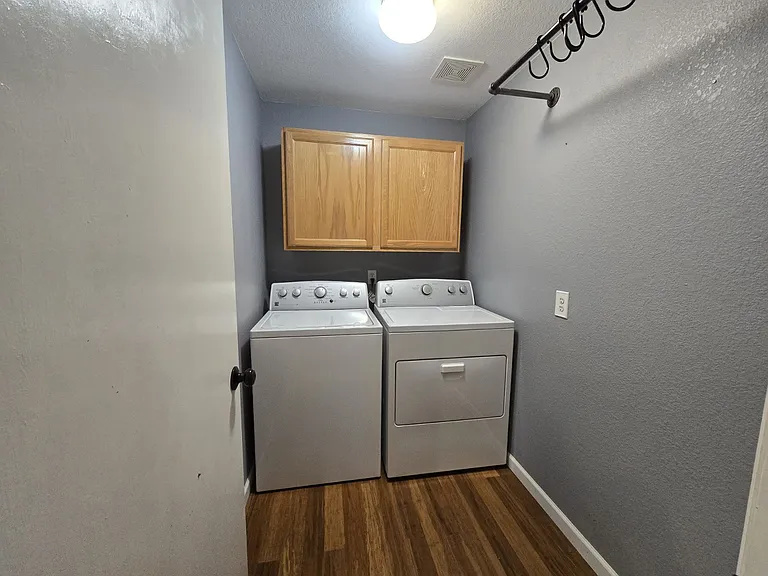 160 Keeler Ct — Photo 12