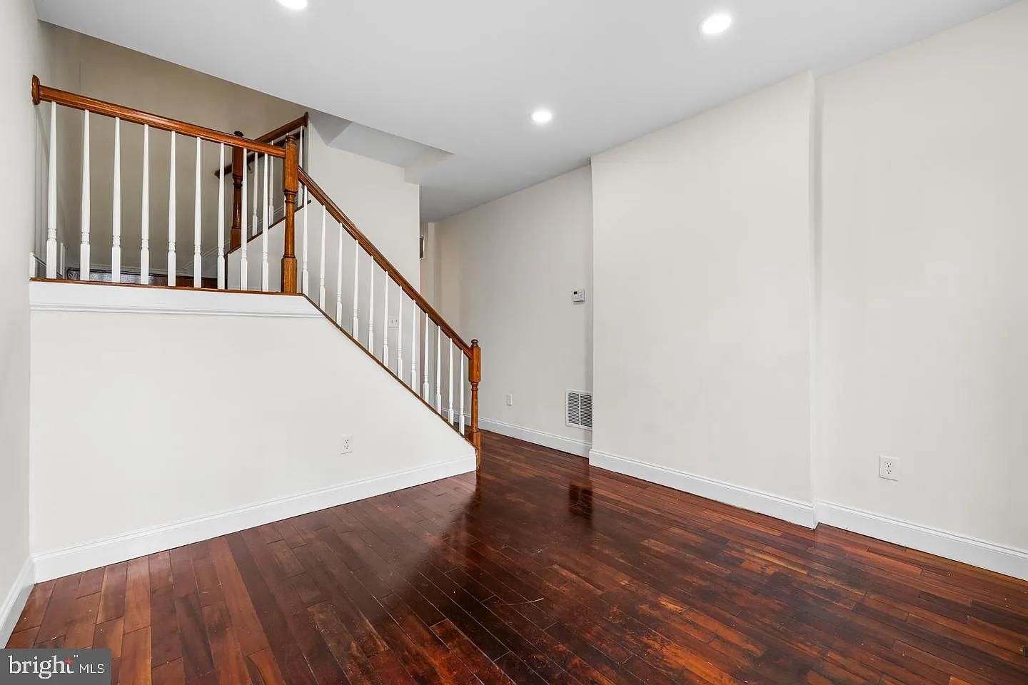 2 bed, 1.0 bath, 1000 sqft, $1,250 — Photo 4