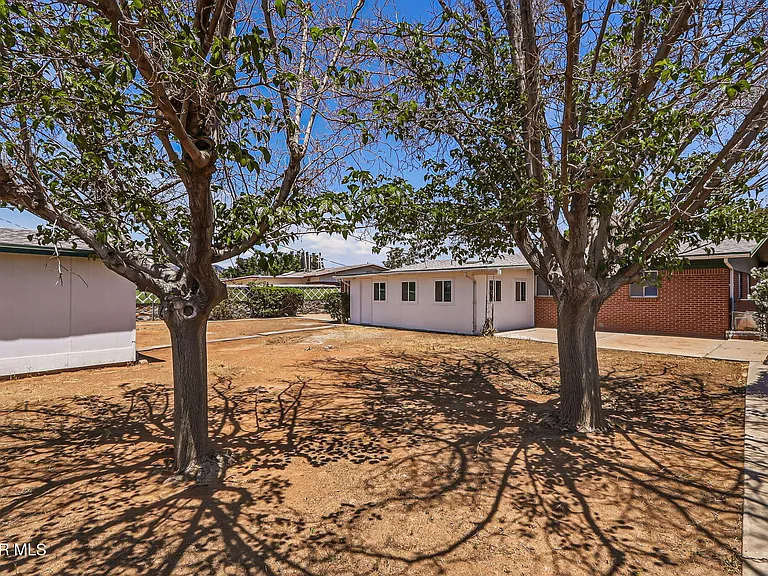 5704 Sage Ct — Photo 35