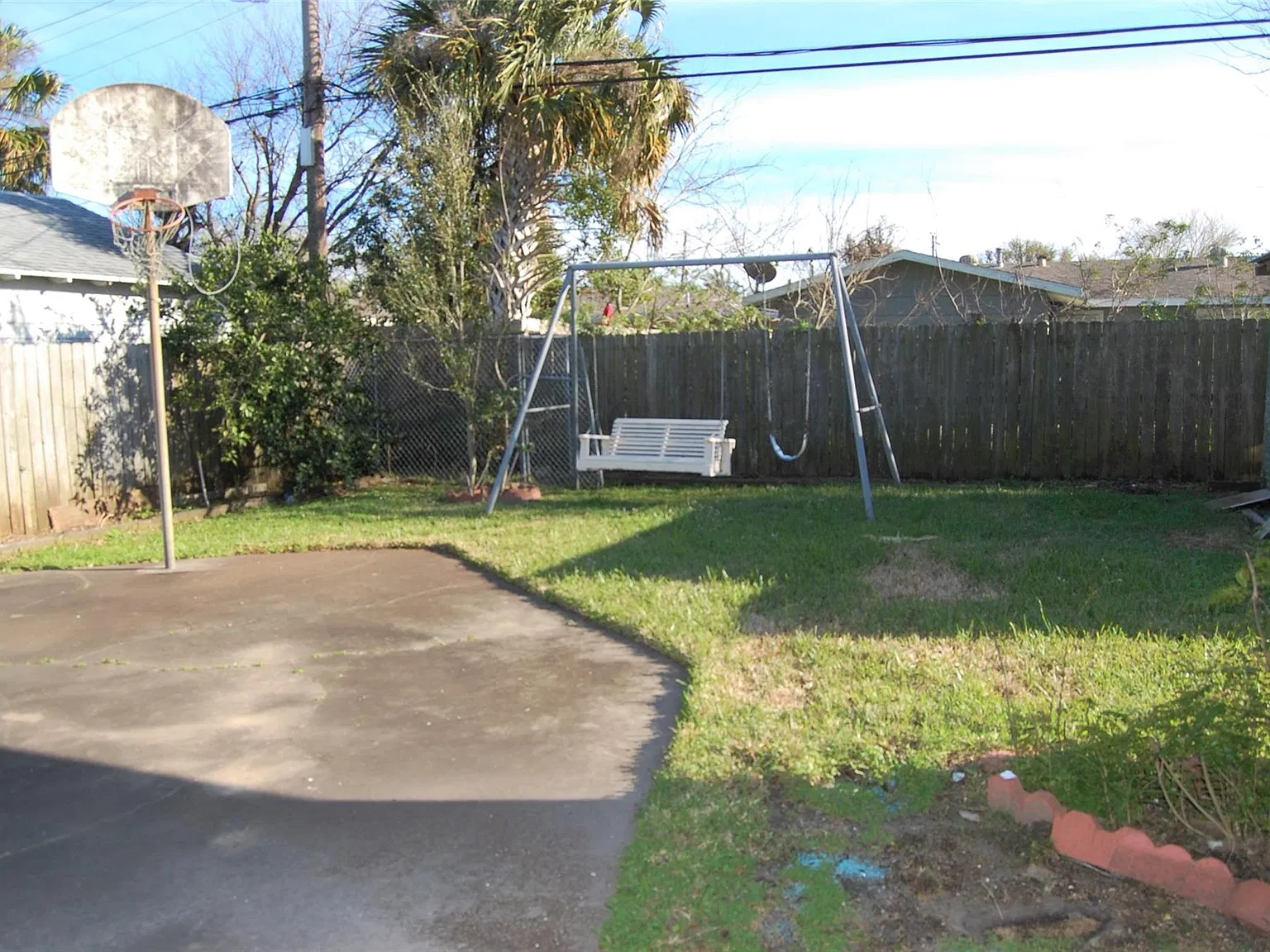 3 bed, 2.0 bath, 1440 sqft, $1,900 — Photo 3