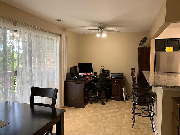 4th image of 219 W Court Of Shorewood APT 2A