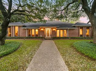 9401 Shady Valley Dr, Dallas, TX 75238
