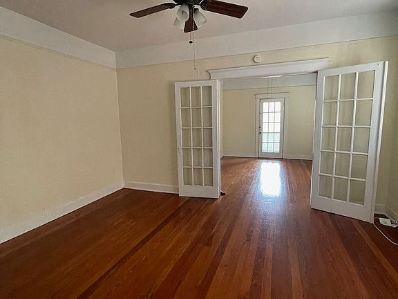 2nd image of 4729 Carondelet St #10425243
