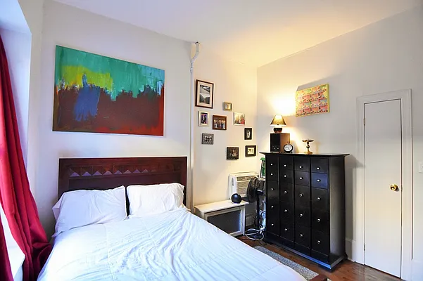 Rented by Balass Ralph, LREB | media 42