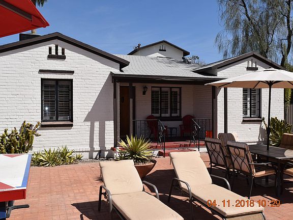 Front enclosed patio