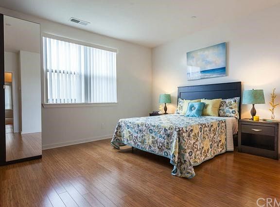 5th image of 5509 W 149th Pl Unit 13