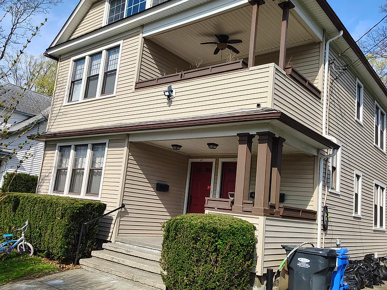 45 Ardmore St — Photo 3
