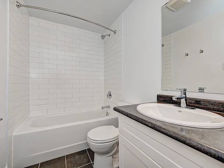137 Woodside Ave — Photo 14