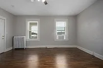 204 E Franklin St — Photo 10