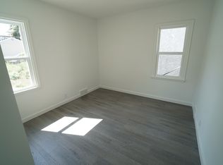2432 Chicago Ave S #201, Minneapolis, MN 55404