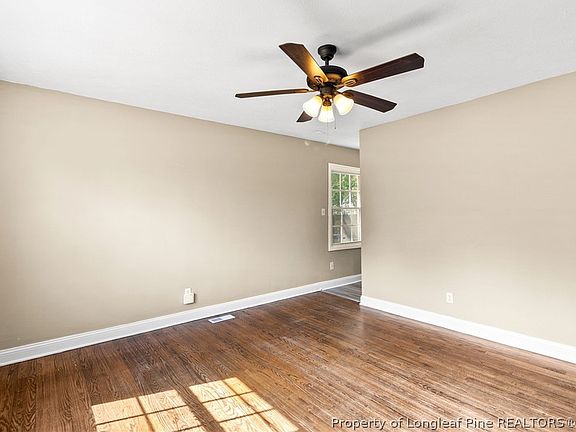 5th image of 428 Perth St