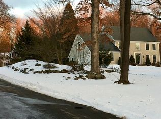 153 Weed St, New Canaan, CT 06840