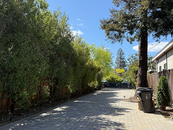 2nd image of 3775 El Centro St