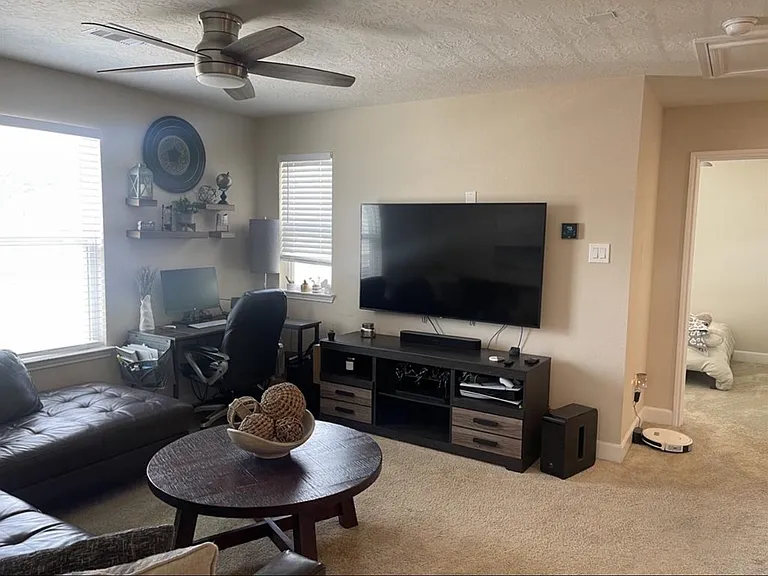 10215 Alder Ridge Dr — Photo 16