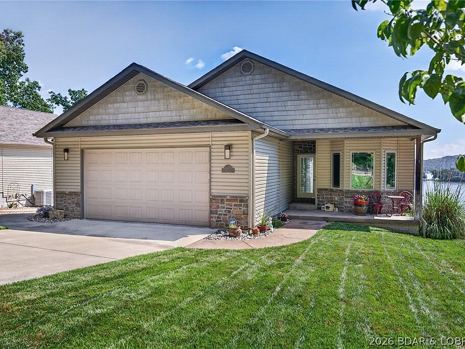 1st image of 61 Fox Cove Ln