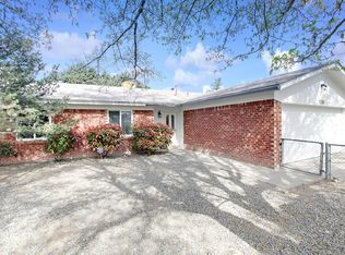 725 Nakomis Dr NE, Albuquerque, NM 87123