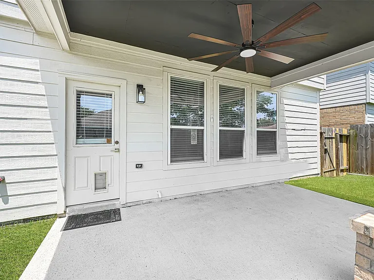 1827 Macondray Dr — Photo 26