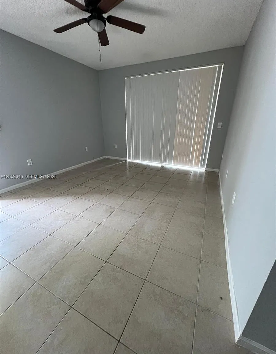El-Ad Nob Hill Condo — Photo 4