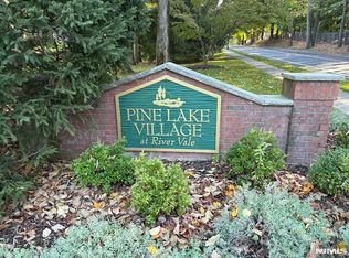 51 Pine Lake Ter, River Vale, NJ 07675