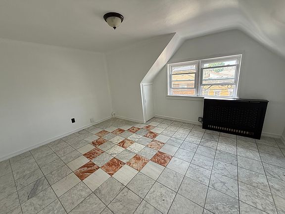 5th image of 94 Gaston Ave Floor 2