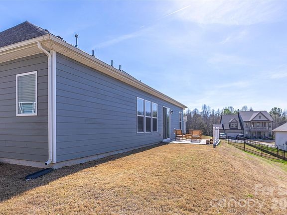 3rd image of 3309 Juneberry Pl