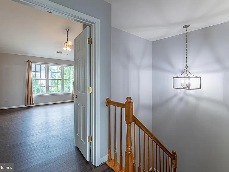 24635 Kings Canyon Sq — Photo 47