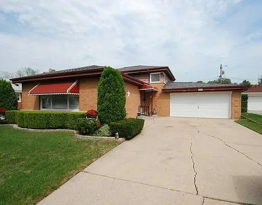 7824 Palma Ln photo 1