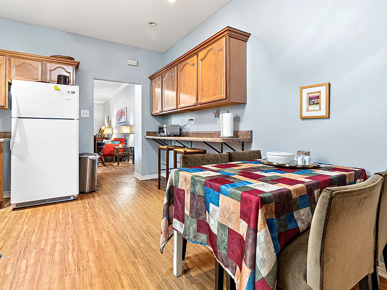 335 Angela St — Photo 12