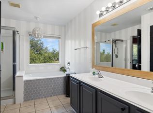 417 Folk Crest Ln, Dickinson, TX 77539