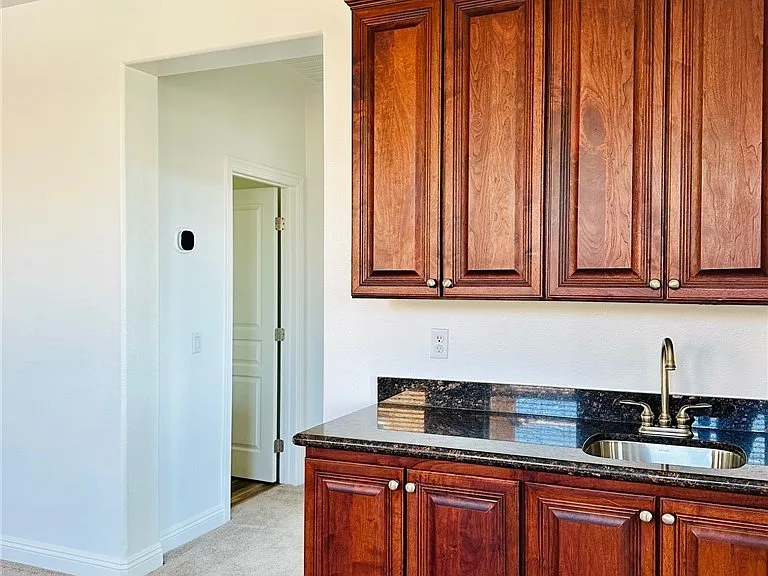 1220 Olivia Pkwy — Photo 35