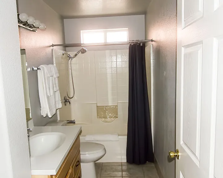 4949 Desert Knoll Ave #31 — Photo 1