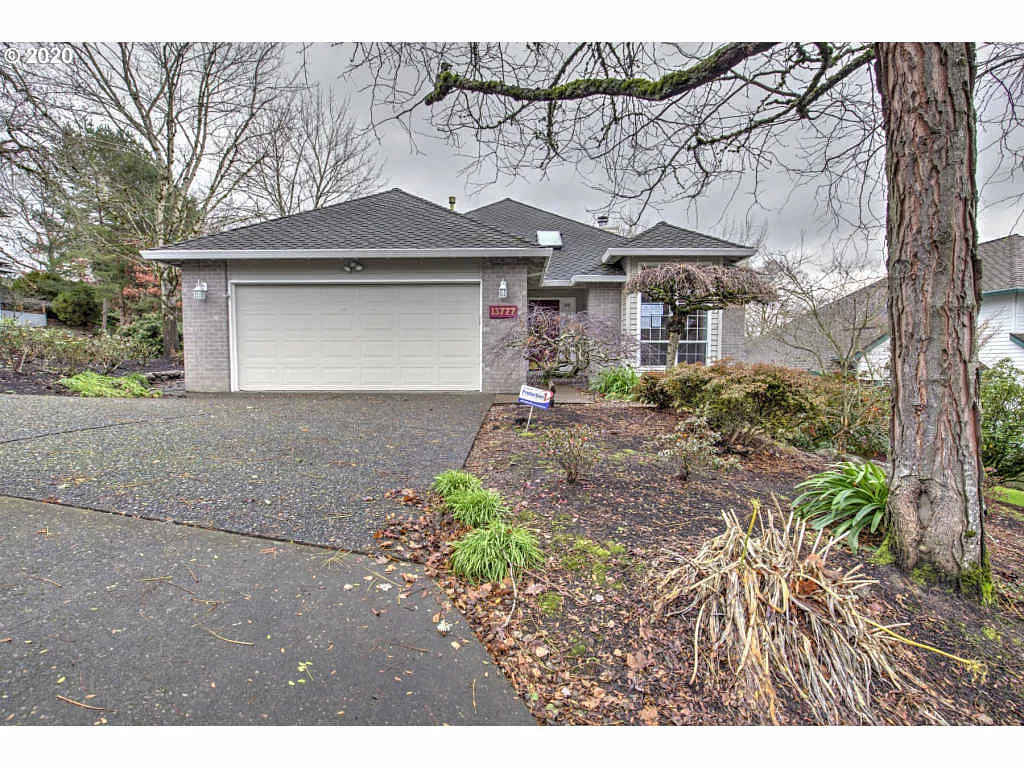 13777 Regency Ct photo 1