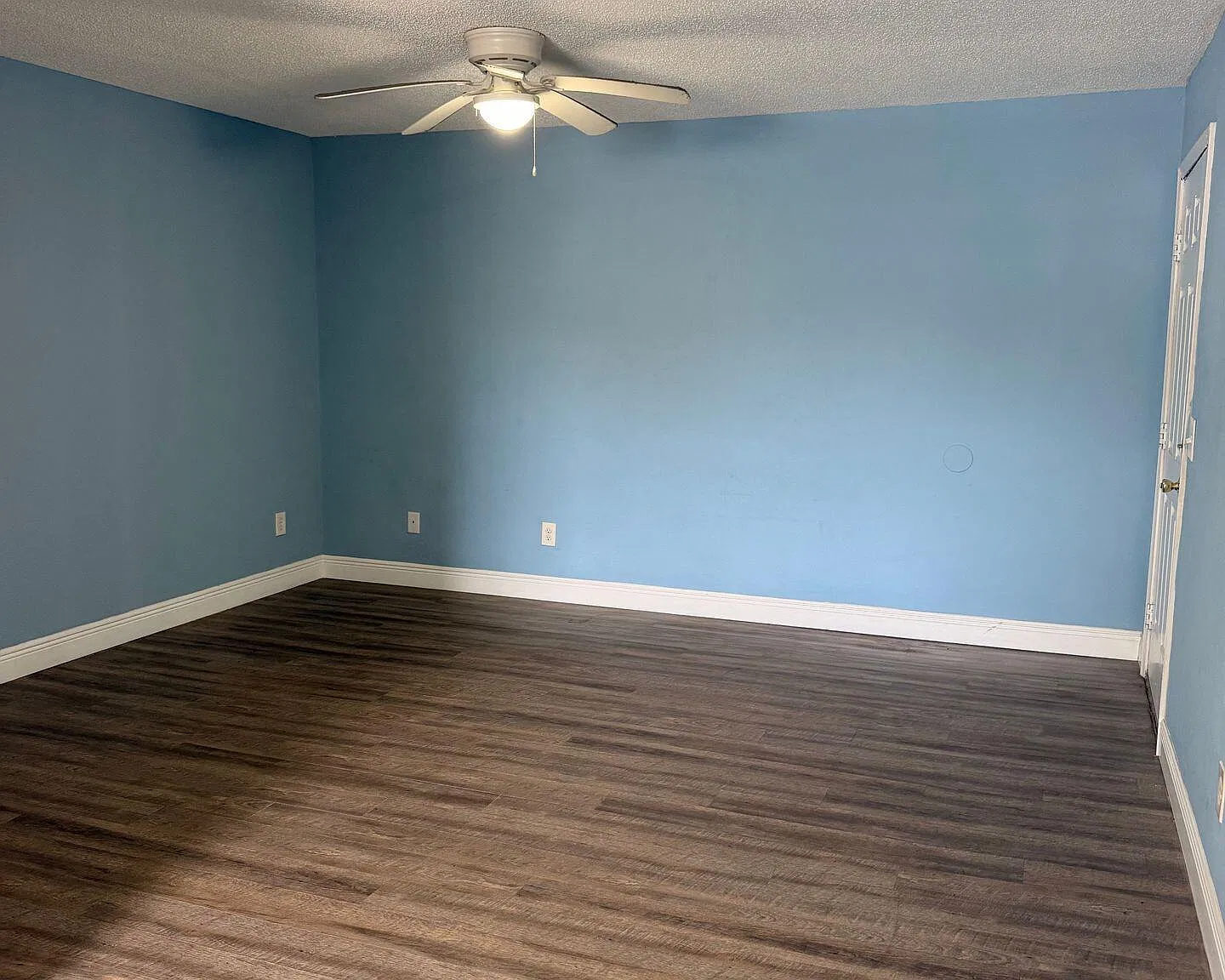 2 bed, 800 sqft, $900 — Photo 4