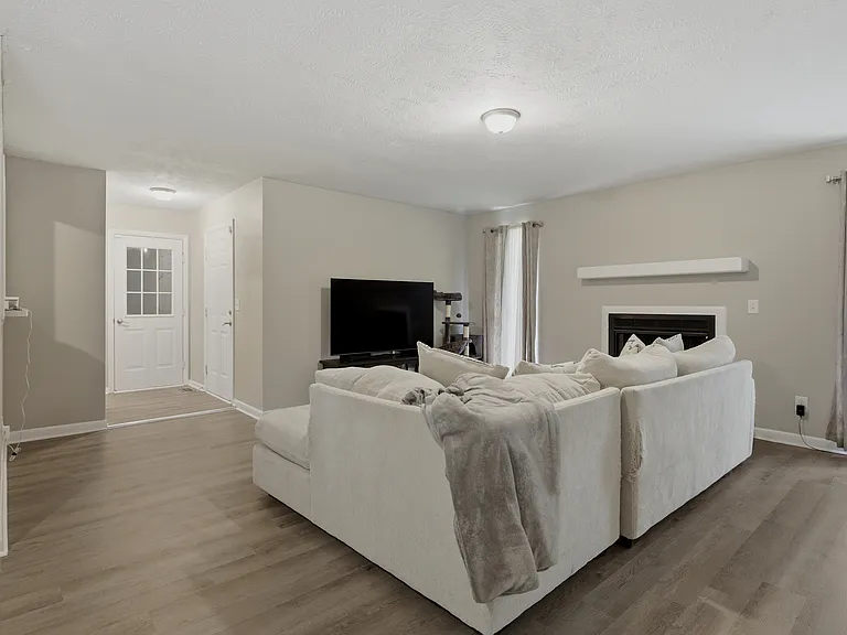 6853 Marlowe Dr — Photo 8