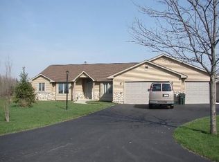 8310 Eagle Rdg, Spring Grove, IL 60081