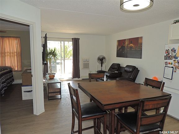 2nd image of 701 Henry Street #201