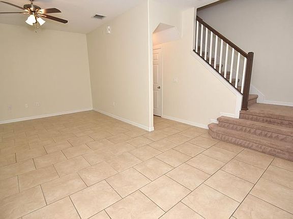 3rd image of 9451 Tawnyberry St