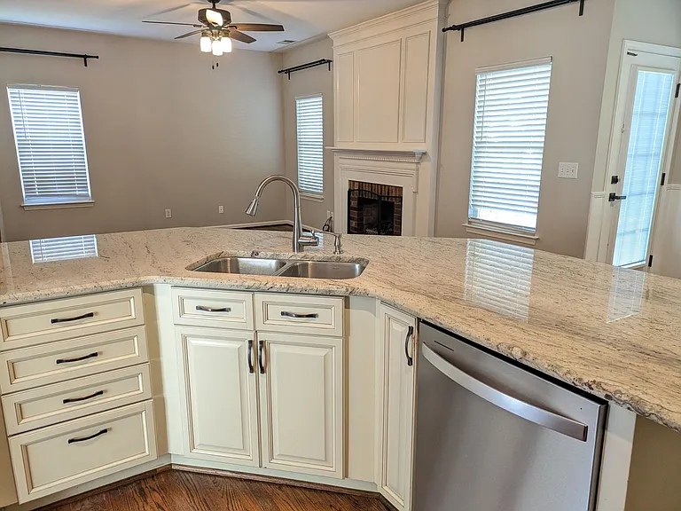 279 Chandeleur Dr — Photo 13