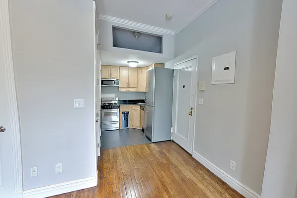 Rented by Centennial Properties NY | media 6