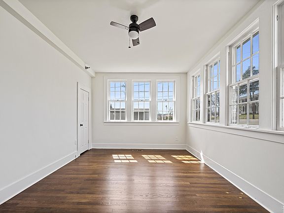 4th image of 212 W 6th St #11214965