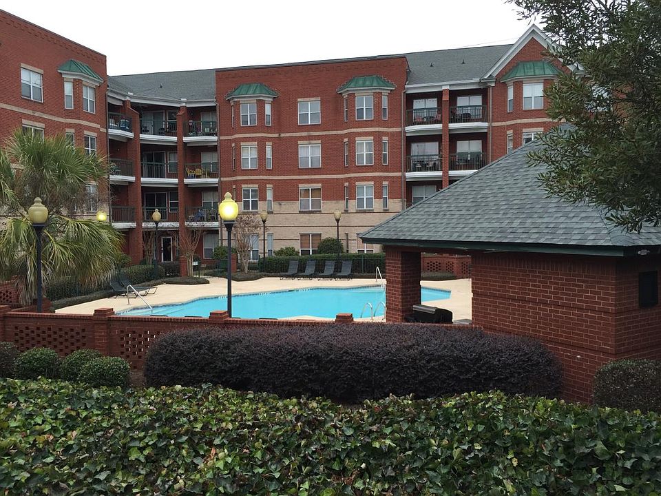 Parkside Pool