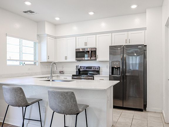 4th image of 2764 S Cavalier Dr Unit 102